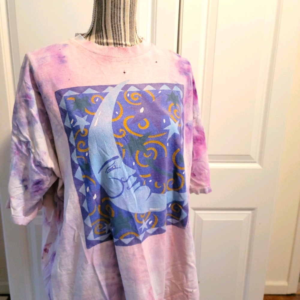 ($10 sale 🌿) Vintage/VTG Celestial Tie Dye Tee